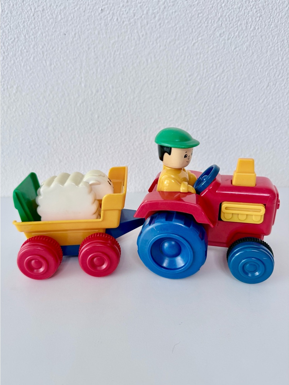 Tomy Pick Up n’ Go Tractor Sheep Trailer Farm Farmer Toy Vintage 1990 Rare Works